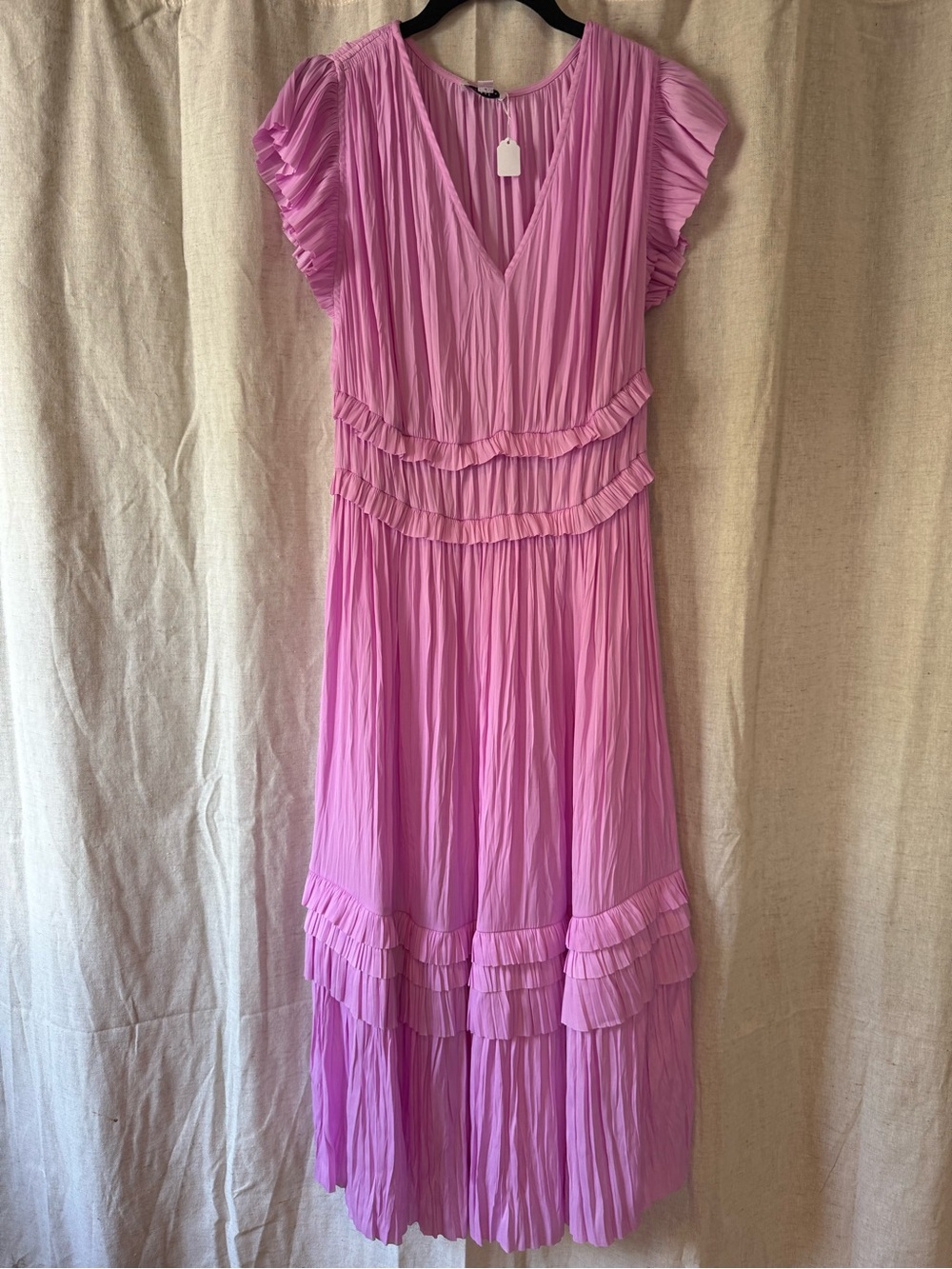 Current Air Lavender Pink Ruffled Pleated V-Neck Dress